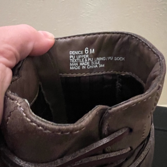 Booties. - Picture 8 of 12